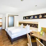 Anna Apartments